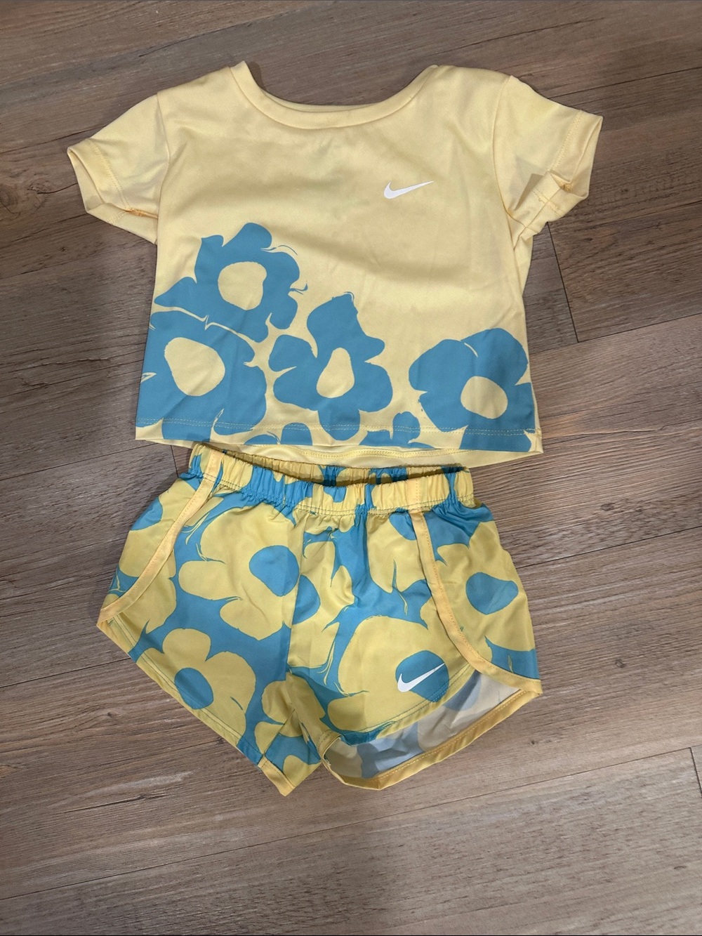 Nike Yellow & Blue Floral Two-Piece Active Set